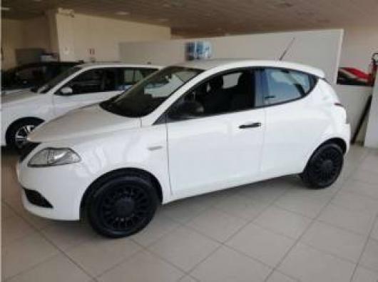 usato LANCIA Ypsilon