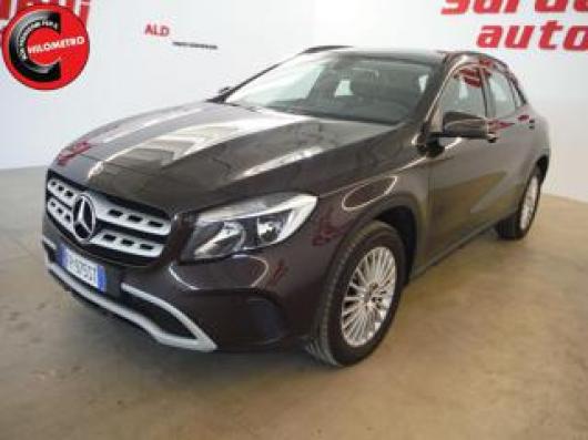 usato MERCEDES GLA 200