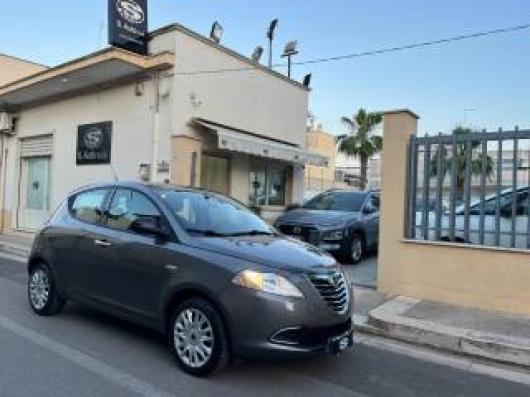 usato LANCIA Ypsilon