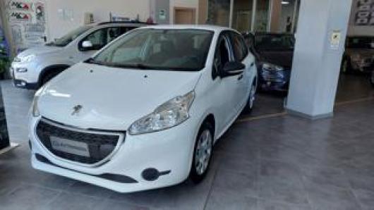 usato PEUGEOT 208