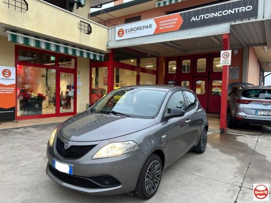 usato LANCIA Ypsilon