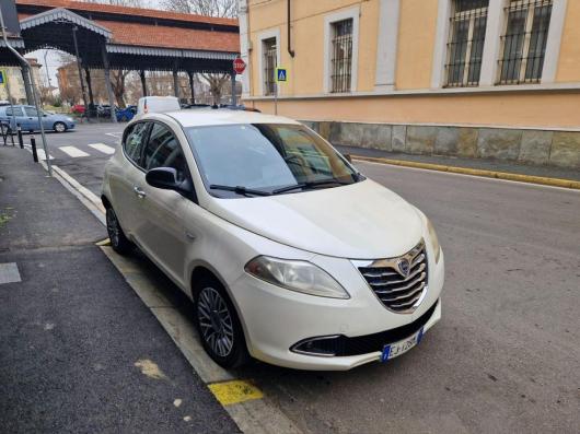 usato LANCIA Ypsilon