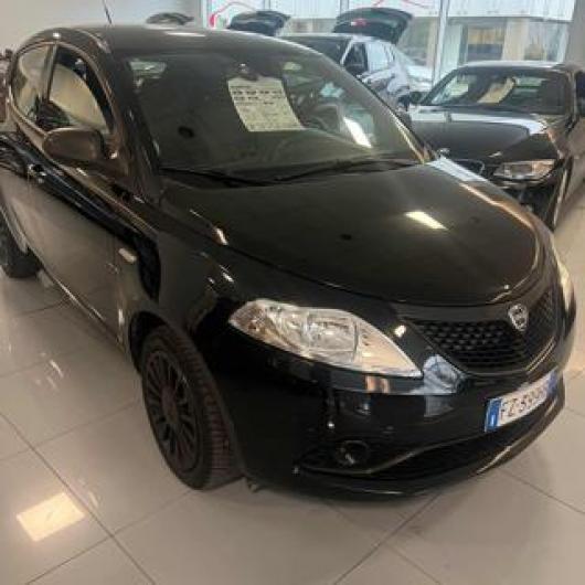 usato LANCIA Ypsilon