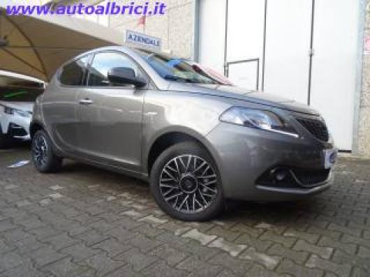 usato LANCIA Ypsilon