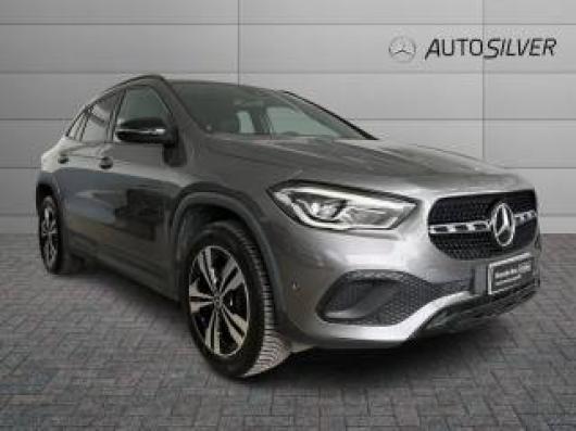 usato MERCEDES GLA 200