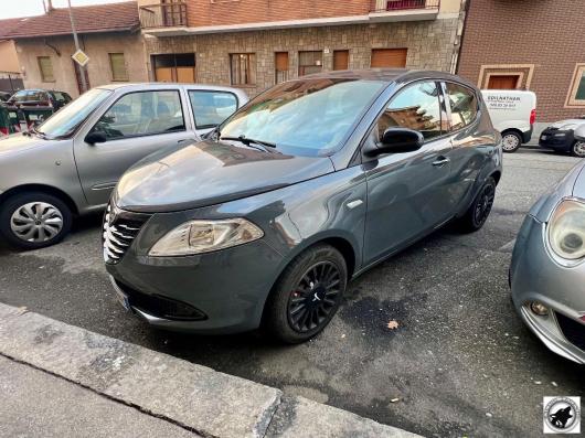 usato LANCIA Ypsilon