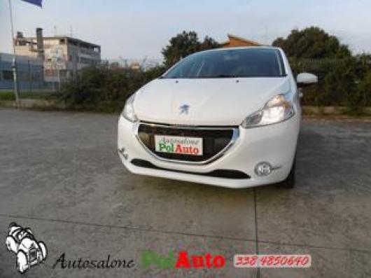 usato PEUGEOT 208