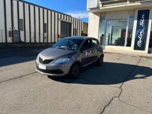 usato LANCIA Ypsilon