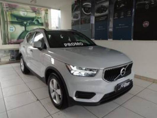 usato VOLVO XC40